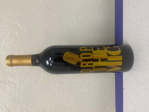 Logo for: Drop the Mic Red Blend